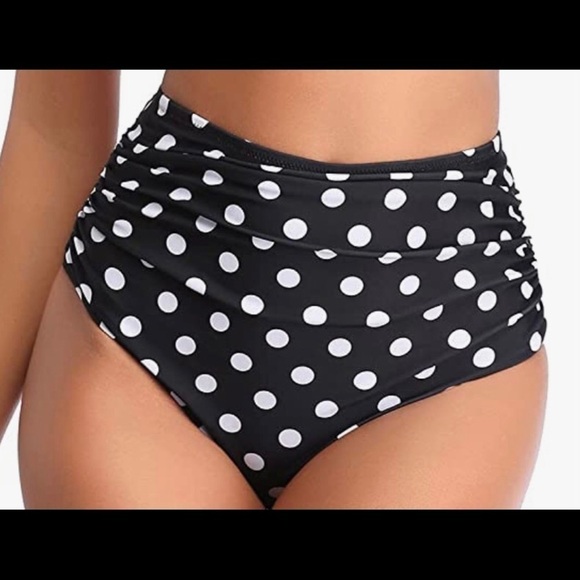 NWOT Tempt Me Black and White Bikini Bottom Size Small - Picture 1 of 6